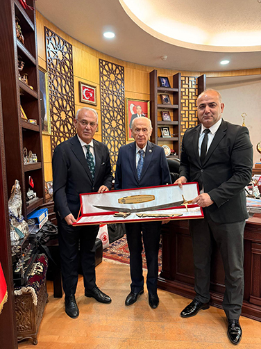Adana’dan Devlet Bahçeli’ye “Damascus Yatağan Kılıcı”