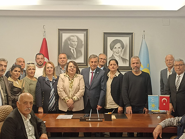 İYİ Parti Seyhan İlçe’de görev değişimi Atalay başkan